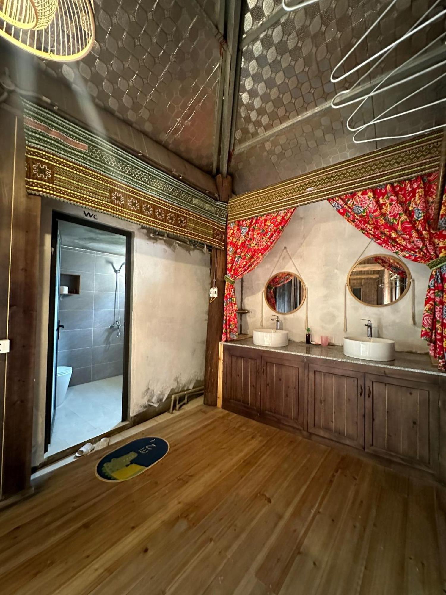 Little Ta Van Homestay Sapa Exterior foto